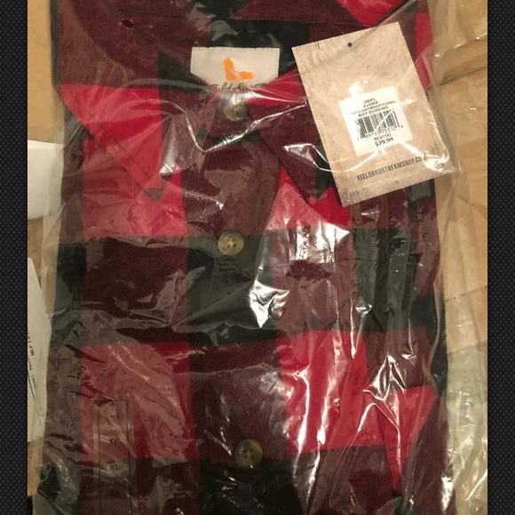 FIELD & STREAM red block flannel button up XL - Picture 5 of 5